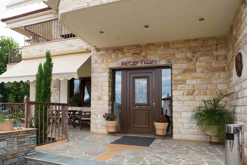 Hotel Philippion Káto Loutrákion Екстериор снимка