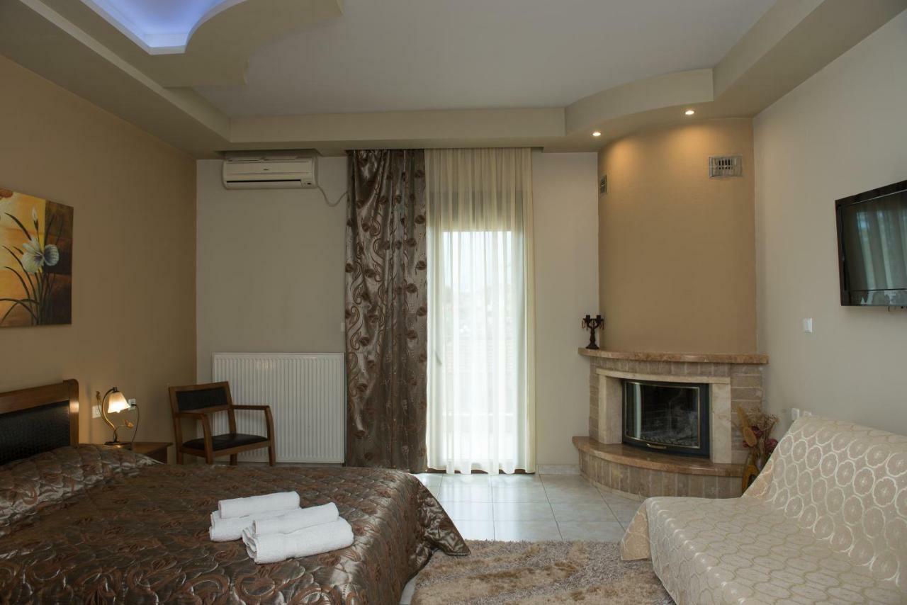 Hotel Philippion Káto Loutrákion Екстериор снимка