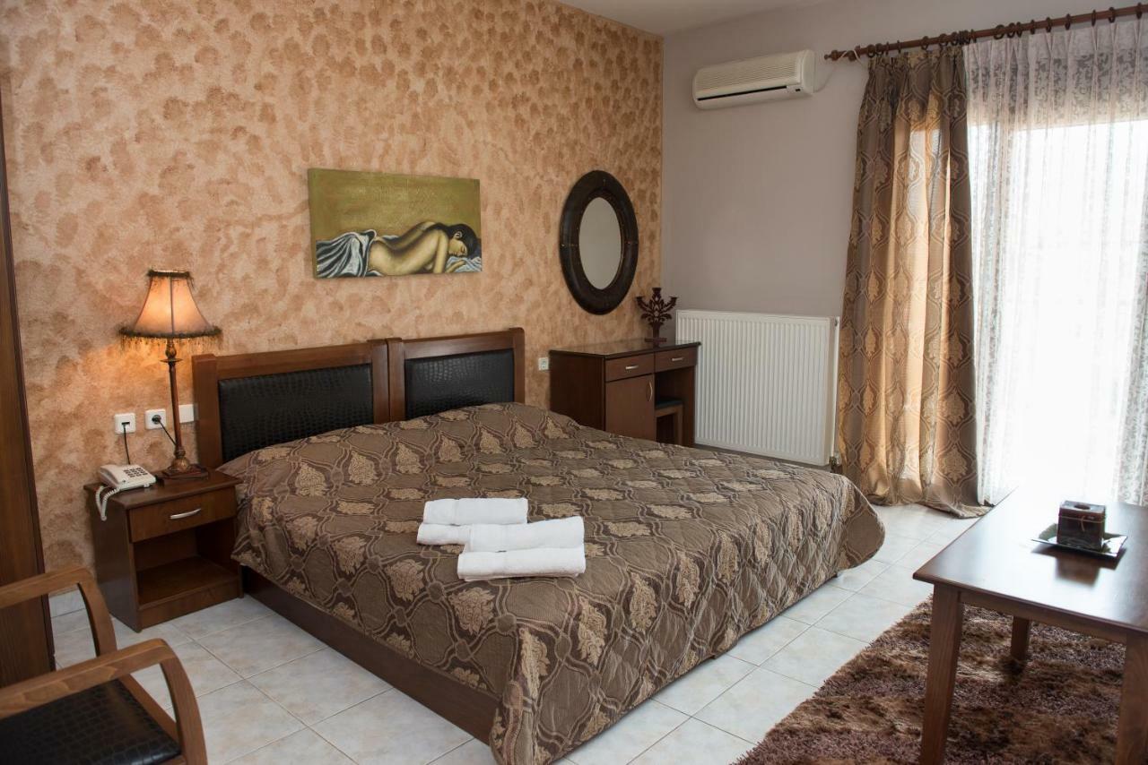 Hotel Philippion Káto Loutrákion Екстериор снимка